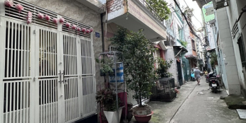 Quận 11- Lê Đại Hành- 1 trệt 2 lầu ST giá chỉ hơn 5 tỷ.