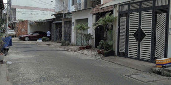 BÁN NHÀ CẤP 4,ĐƯỜNG VƯỜN LÀI,TÂN PHÚ (4m x 20m) GIÁ 9,3 TỶ TL HẺM XE TẢI