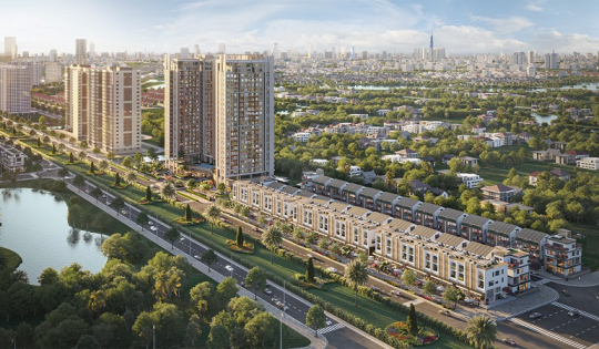 Essensia Parkway