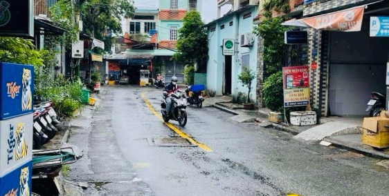 Dãy Trọ 2 tầng 120m2 MT đường 8m kinh doanh hiếm có 200m thông ra Nguyễn Văn Quá