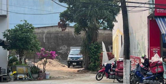 Đất mặt tiền trung tâm thành phố đường 13m giá chỉ hơn 50tr y