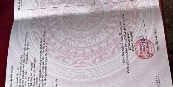 cần bán gấp  lô đất 1100m2 thổ cư 100m giá 5 tỷ  sát suối. xã tam an long thành 