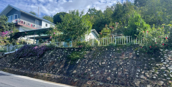 Chính chủ cần sang nhượng lại nhà phố view Tp.Đà Lạt giá tốt 