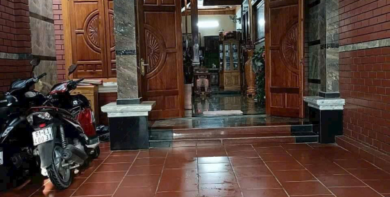 BÁN NHÀ MẶT TIỀN 1 TRỆT 2 LẦU TẠI THÁI HOÀ TÂN UYÊN