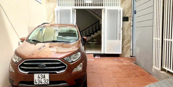 Bán nhà 3 Tầng sẵn HD thuê 15/tháng, kiệt ô tô Ông Ích Khiêm, Hải Châu, Đà Nẵng