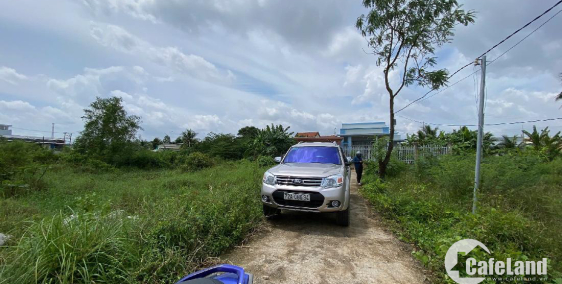 Hàng hiếm cần ra đi 2 lô đất cực đẹp vuông vức view sông giá tốt 