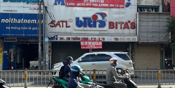 mặt tiền 8 x21 cho thuê nguyen căn 100 tr nay hạ còn 85 tr hổ trợ 6 tháng 70tr 