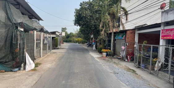 Nhà Mặt Tiền cần bán gấp