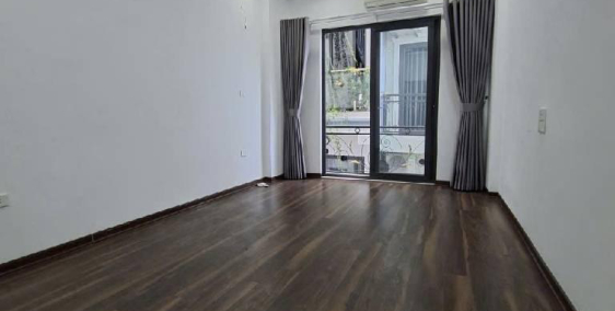 Bán nhà 30m 5 tầng phố Thượng Thanh 6,7 tỷ