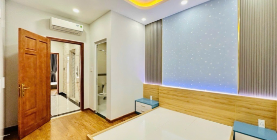 NHANH MỚI KỊP - KHU PHÂN LÔ 5 TẦNG THANG MÁY FULL NỘI THẤT VÀO Ở NGAY. 