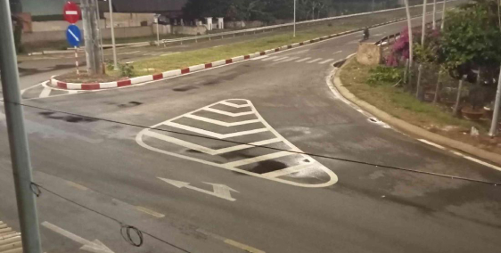 Bán nhà mặt phố.Nha 1 trệt 1 lâu.Gan chợ.Gan bên phà đường lớn Thuận lợi kinh do