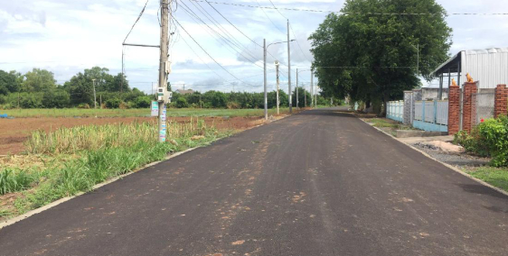 Bán lô đất gần chợ Láng Dài sát QL55