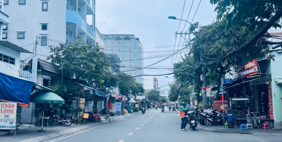 “ SIÊU VỊ TRÍ - DT 99M2 - NGANG 4,6M NỞ HẬU ĐẸP - LÝ PHỤC MAN - XE TẢI TRÁNH”