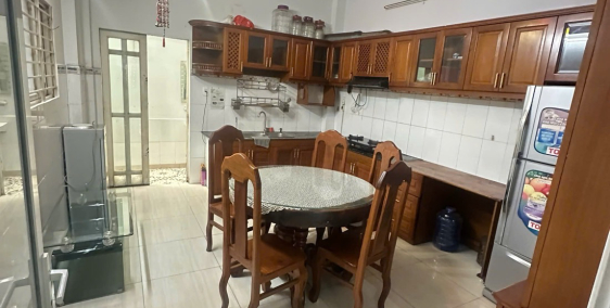 Cho thuê nhà 69/11/6 Nguyễn Cửu Đàm, 4.5x18m, 3 lầu, Giá 18 triệu