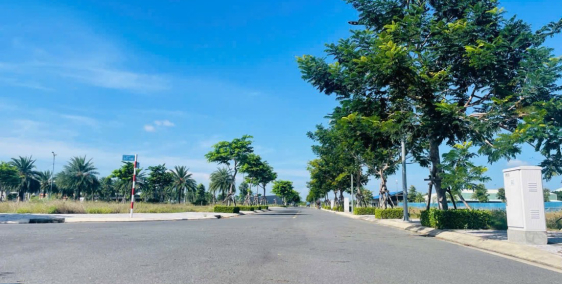 Đất nền King Hill liền kề Eco Retreat 1.8 tỷ nền shr, công chứng ngay