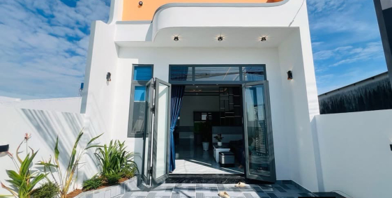 bán nhà cấp 4 xây mới DT 5x20m giá 1 tỷ 9 nhà 2 phòng ngủ