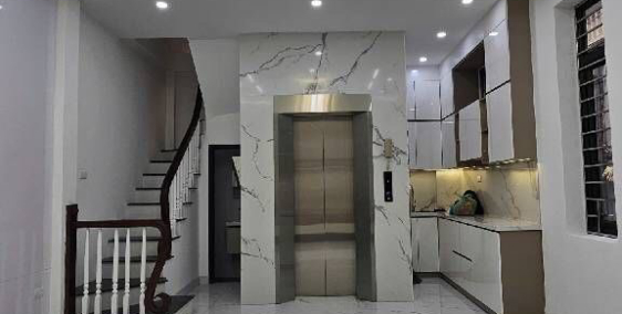 BẠCH MAI 35m 5 tầng - NGÕ ĐẸP GẦN PHỐ - THANG MÁY - FULL NỘI THẤT- Ở LUÔN

