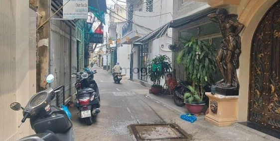 Bán nhà riêng: XVNT  P17 BT 45m2 4 x 10  4 Lầu Full NT cách MT 50m  chỉ 6.6 Tỷ