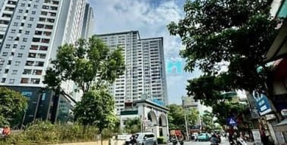 Bán nhà riêng: Bán mặt phố Trương Định | 75m2 | 1 tầng | MT 4.5m | Giá 30.5 tỷ