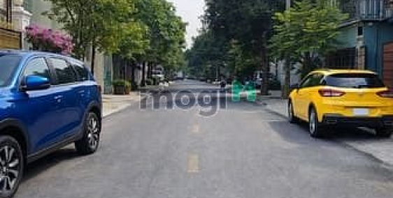 Bán nhà riêng: Biệt Thự Tây Thạnh Tân Phú – Đường Xe Tải, Ngang 7m, Có Thang Máy