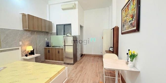 Phòng trọ:  Phòng Studio Siêu Đẹp | Tủ Lạnh Lớn + Máy Lạnh | Gần Hutech - UEF