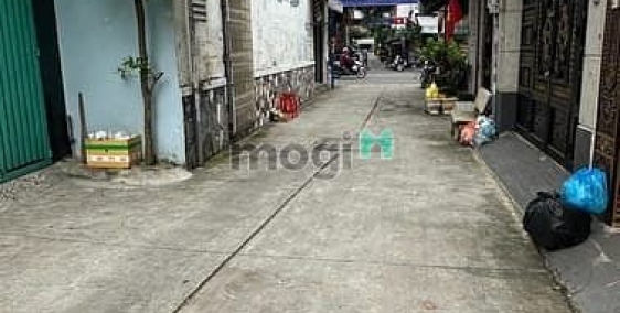 Bán nhà riêng: Nhà nát đường Bình Long, 93m2, 4x23m, Sát Aeon Mall, Giá cực rẻ 6