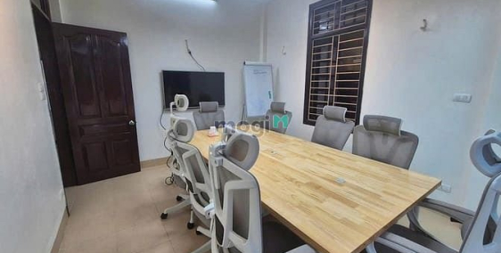 Nhà riêng: Cho thuê nhà ngõ 68 trung kính 65m x4T ô tô đỗ cửa