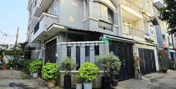 Bán biệt thự: Chính chủ gửi bán Biệt thự sân vườn hẻm ôtô Đường số 14, P.Bình Tr