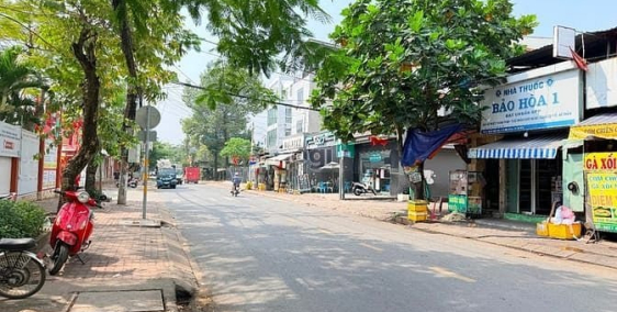 Bán nhà riêng: Bán nhà phố liền kề ngang 10m gần đường hồ bá phấn