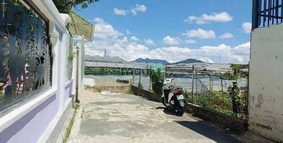 Bán đất thổ cư: Bán đất biệt thự 200.8m2 tặng view đường ô tô Nam Hồ Đà Lạt nhỉn