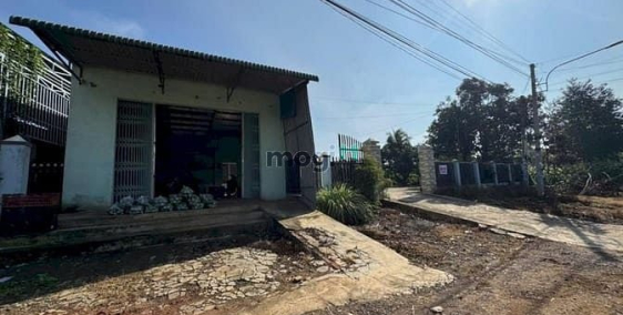 Bán nhà riêng: Chính chủ cần bán đất mặt tiền QL 20 Di Linh Lâm Đồng