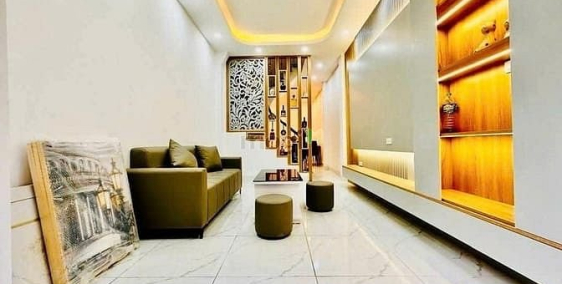 Bán nhà riêng: Bán nhà Giáp Nhị - Thịnh Liệt ,DT40m ,Giá Hơn 7tỷ ,oto Gần ,Ngõ N