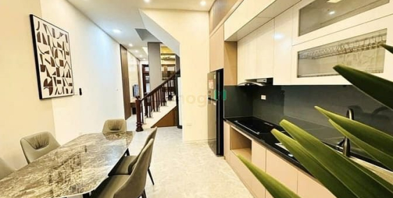Bán nhà riêng: Bán Nhà Trường Chinh - Nguyễn Lân , DT 56m2 , Giá Nhỉnh 11ỷ , ô t