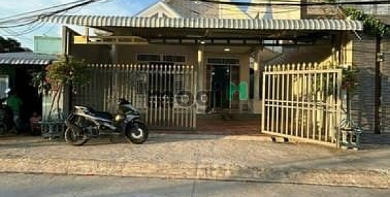 Bán nhà riêng: Cần bán nhà bờ kè Rạch Cái Sơn, P.An Bình, TP. Cần Thơ - 7 tỷ