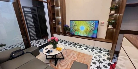 Bán nhà riêng: Bán nhà phố Khâm Thiên phân khúc hiếm 5 tầng 30m2 , Mt 3m , giá 6