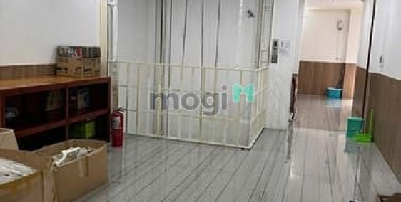 Bán nhà riêng: Nhà 2 lầu và sân thượng mặt tiền 3 tháng 2 gần đại học Cần thơ - 