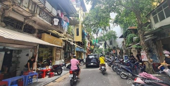 Bán nhà riêng: BIỆT THỰ PHÁP CỔ TRUNG TÂM PHỐ CỔ – Diện tích khủng 530m2