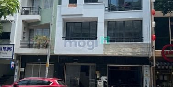 Bán nhà riêng: GẤP 50 tỷ! Bán MT ngang LỚN 8m ngay Đ. Trường Sa Q. PN - 4 Tâ