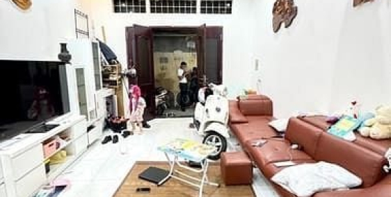 Bán nhà riêng: Nhà Hà Đông mặt phố Phan Đình Giót, 10.5 tỷ, 40m2, lô góc, ô tô t