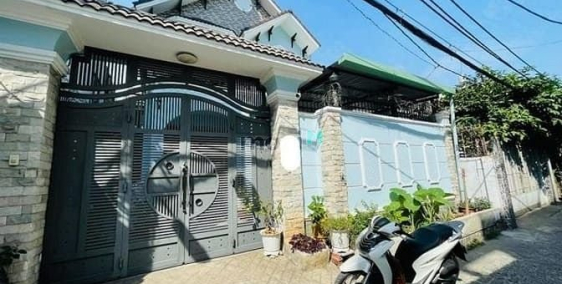 Bán nhà riêng: MTKD view sông P9 Quận 6, 195m2, 7.5x26 8PN nhà cấp 4 SHR giá 14 