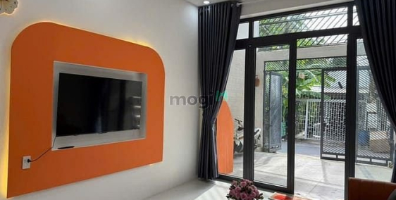 Bán nhà riêng: Chủ nhà đi nước ngoài bán nhà đẹp gần BV Hạnh Phúc,5,2 tỷ 122m2