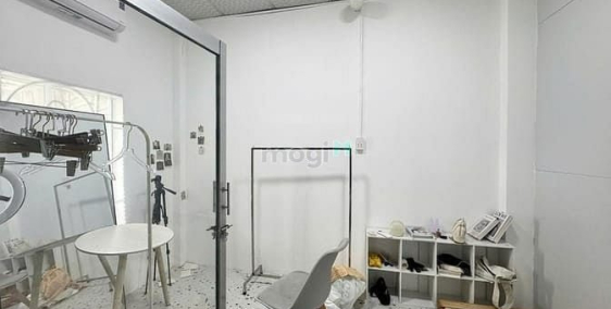 Bán nhà riêng: Mặt tiền Võ văn Ngân KD VIP, dòng tiền 60tr/th, sát Vincom 4x22; 