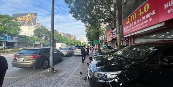 Bán nhà riêng: Bán nhà mặt phố Nguyễn Văn Cừ LB ,99m2 ,gần ngã tư ,KD cho thuê G