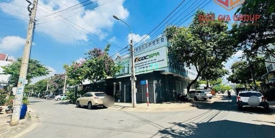 Bán biệt thự: Bán căn góc 2 mặt tiền đường D3-N13 phường Bửu Long 234m2 sàn; 6.8