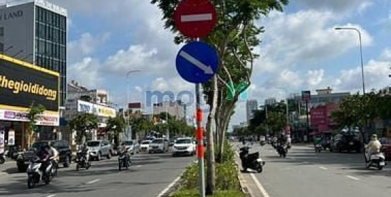 Bán biệt thự: Bán nhà đường Trần Não - Bình An - Quận 2. DT: 3,5x17,5. Giá bán: 