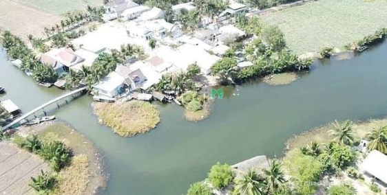 Bán biệt thự: Bán gấp nhà vườn Nhơn Trạch MT sông, giá rẻ 6ty/1200m,oto, chính c