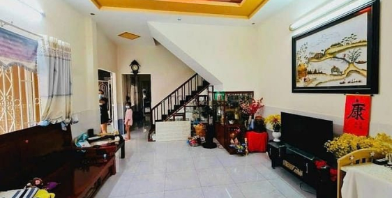 Bán biệt thự: Biệt thự 220m2 Trung Dũng cũ ( Trấn Biên mới) sổ riêng giá bèo 8,3