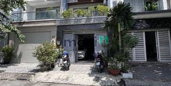 Bán biệt thự: Ngay Chợ• Giáp PMH• Nhà Đẹp Full Nội Thất• 4 Tầng• 5PN• 90M2• 18tỷ