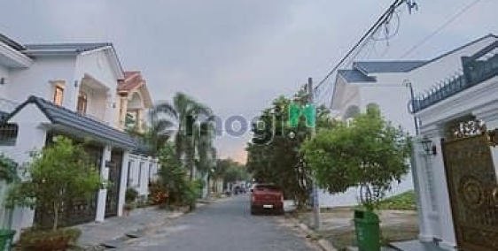 Bán biệt thự: SOS - 321M2 - Khu Biệt Thự VIP - KDC Hồng Long - Ngang Khung 10m