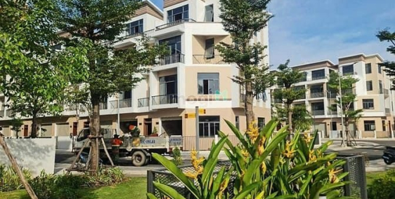 Bán nhà phố dự án: Bán giá gốc Chủ đầu tư căn Biệt thự đơn lập 300m2 ngay Bến du